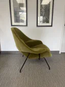 Knoll Womb Chair and Ottoman view 3