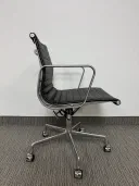 Herman Miller Eames Group Managament Chair view 4