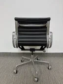 Herman Miller Eames Group Managament Chair view 5