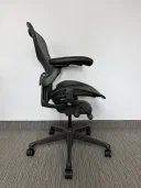 Herman Miller Remastered Aeron Size B view 3