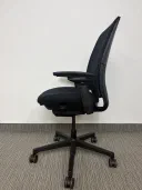 Steelcase Amia Fully Loaded view 6