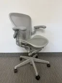 Herman Miller Aeron Remastered Size B view 2