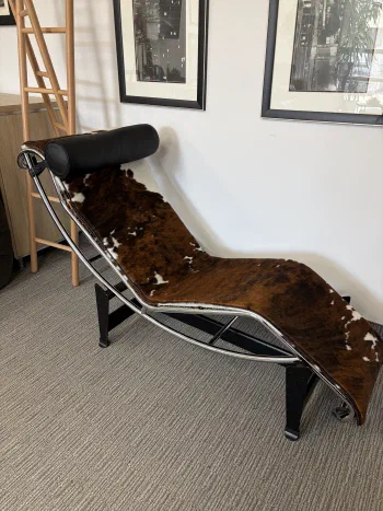 Authentic Cassina LC4 Le Corbusier chaise lounge chair